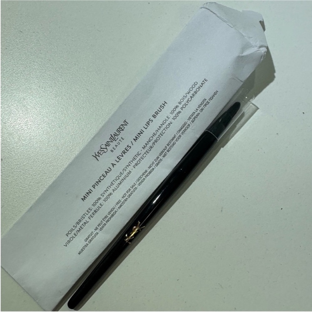 Yves Saint Laurent Mini Lip Brush